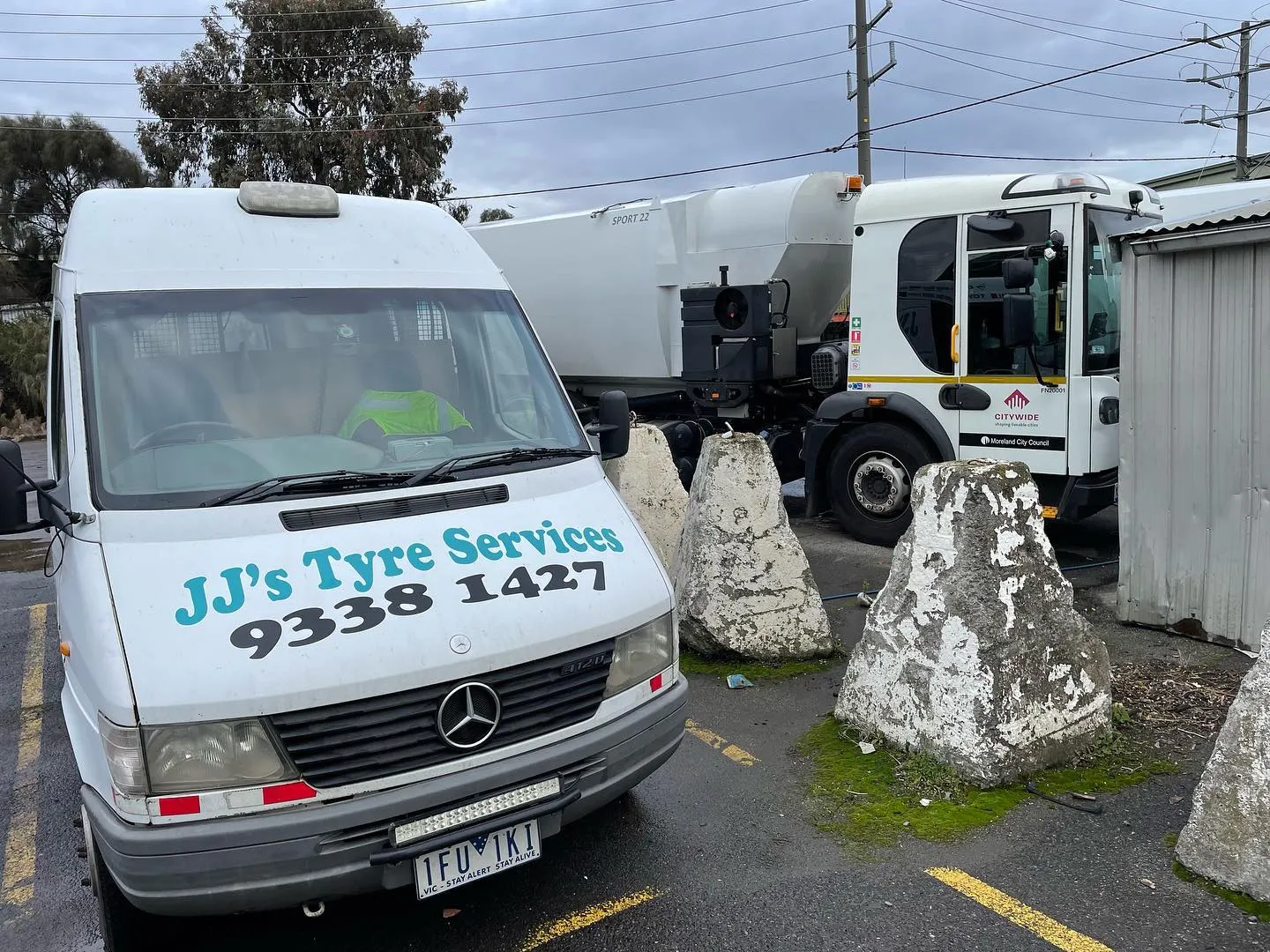 Jj's tyre services truck