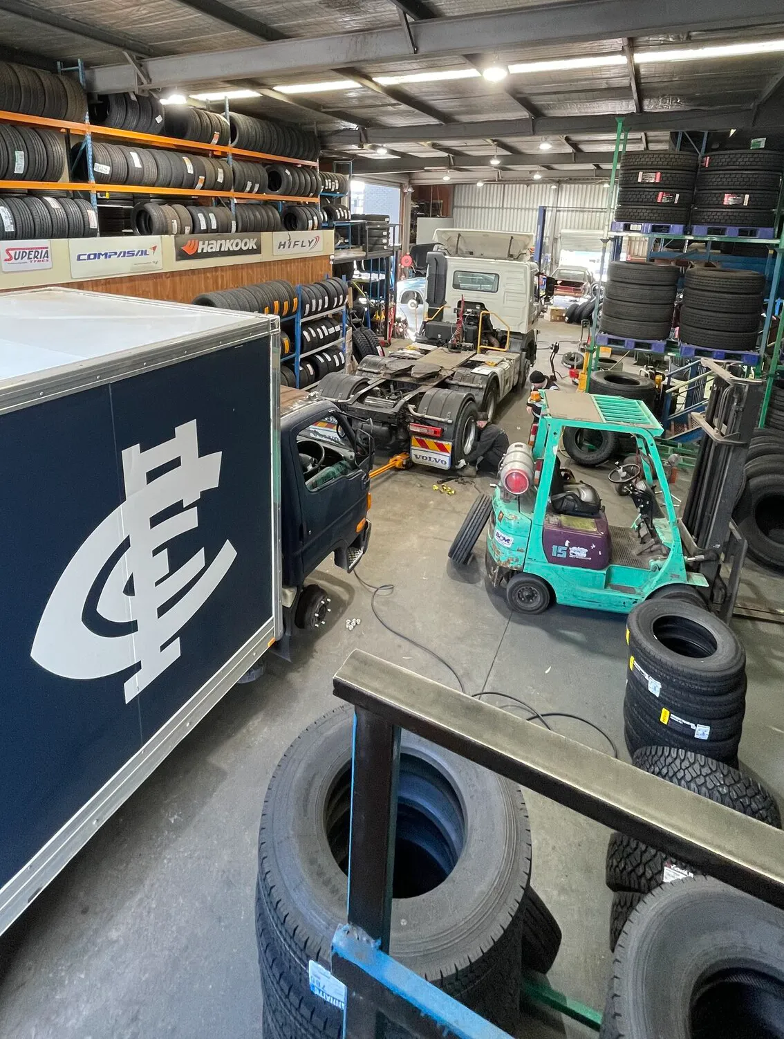 JJs Tyres-image